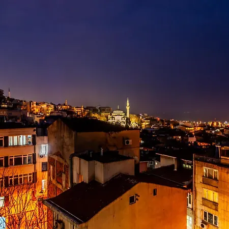 Hall Sultanahmet מלון 3*