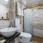 Hall Sultanahmet Szálloda 3*