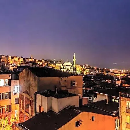 Hall Sultanahmet